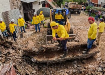 Protección Civil interviene colonias Loma Linda y Santa Lucía que sufrieron estragos por las lluvias de las últimas horas