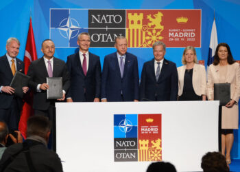 Los 30 aliados firmaron el protocolo de adhesión a la OTAN de Suecia y Finlandia