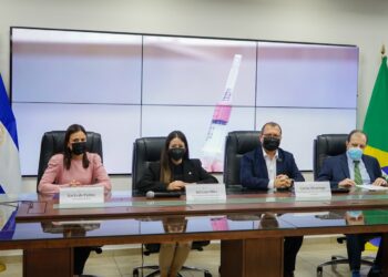 MINSAL recibe donación de 500,000 dosis de vacunas contra el sarampión, rubéola y paperas