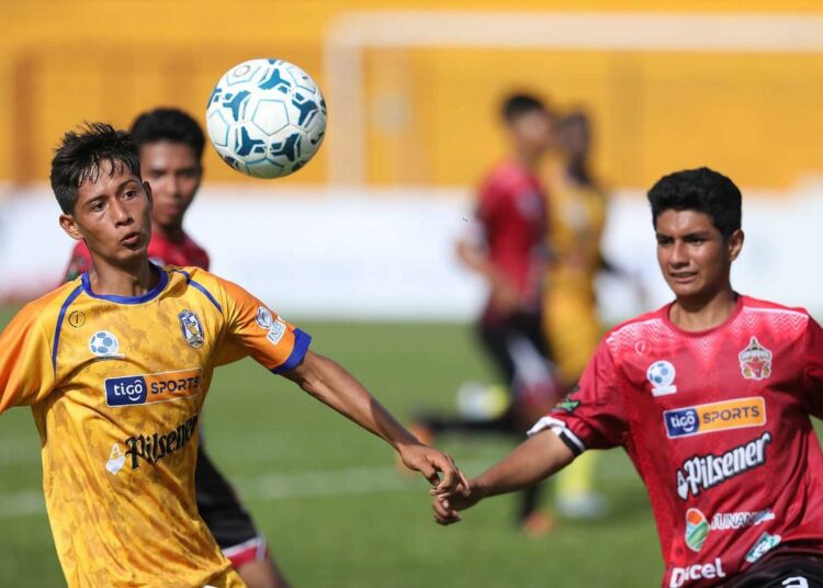 Remontada ahuachapaneca y tablas en Sensuntepeque