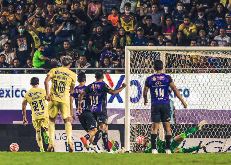 Imparable: América alargó su racha a seis victorias consecutivas con voltereta ante Mazatlán