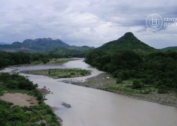 Juzgado ordena demoler borda en río Goascorán, Pasaquina