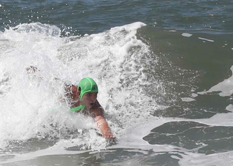 Bodysurfistas listos para conquistar las olas mexicanas