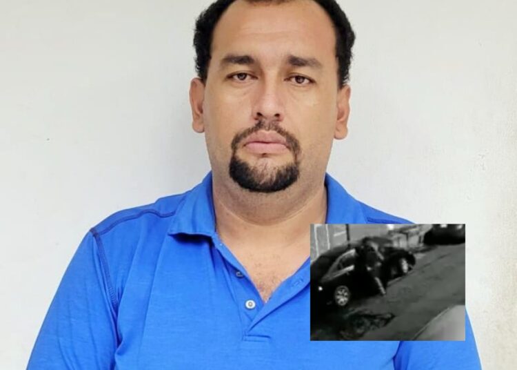 Cae pandillero que fue capturado en un video abriendo y hurtando un carro en La Libertad