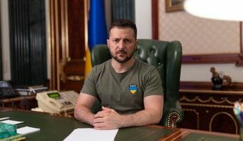 Zelenski amenaza con romper diálogo si Rusia enjuicia a prisioneros ucranianos