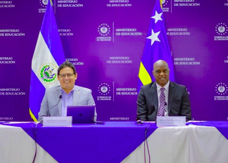 MINED comparte logros del proceso de transformación que ejecuta con delegación de Curazao