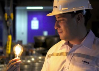 CEL convierte al sector energético en un beneficio para las grandes mayorías