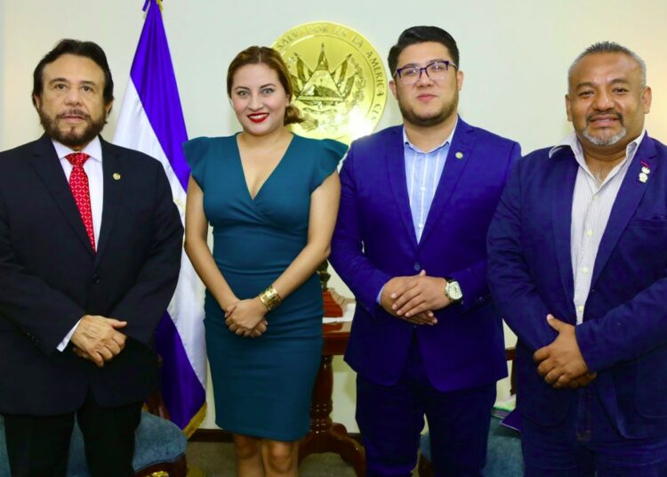 Vicepresidencia y PARLACEN planifican foros institucionales a desarrollarse en septiembre