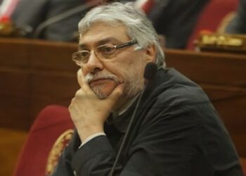 El expresidente paraguayo Fernando Lugo es sometido a una traqueotomía por un sangrado