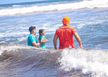 Registran cero personas ahogadas en puntos vigilados por Unidad de Guardavidas durante las vacaciones