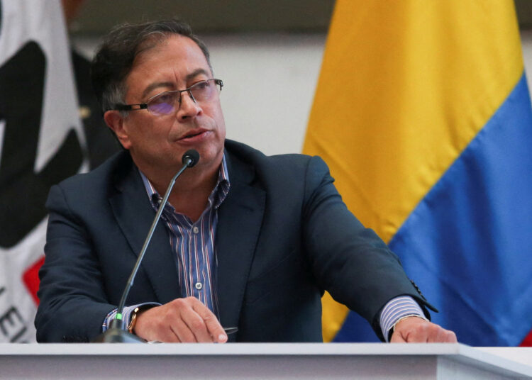 El presidente Gustavo Petro demanda tregua a grupos armados en Colombia