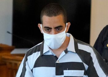 El atacante de Salman Rushdie tuvo contactos con la Guardia Revolucionaria de Irán antes del atentado