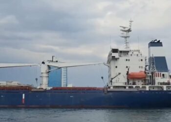 Zarpa de Odesa el primer buque cargado con cereal ucraniano rumbo al Líbano