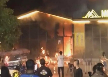 (IMÁGENES FUERTES) Al menos 13 muertos y más de 40 heridos en un incendio en una discoteca de Tailandia