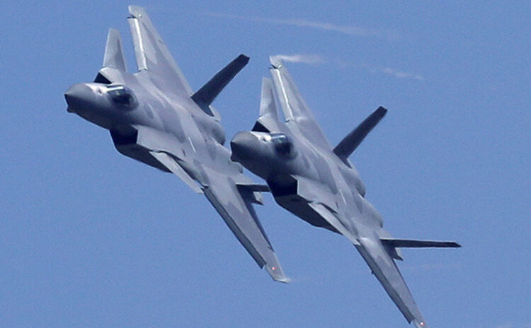 Taiwán: Aviones y barcos chinos cruzaron la línea media del Estrecho que divide a los dos países