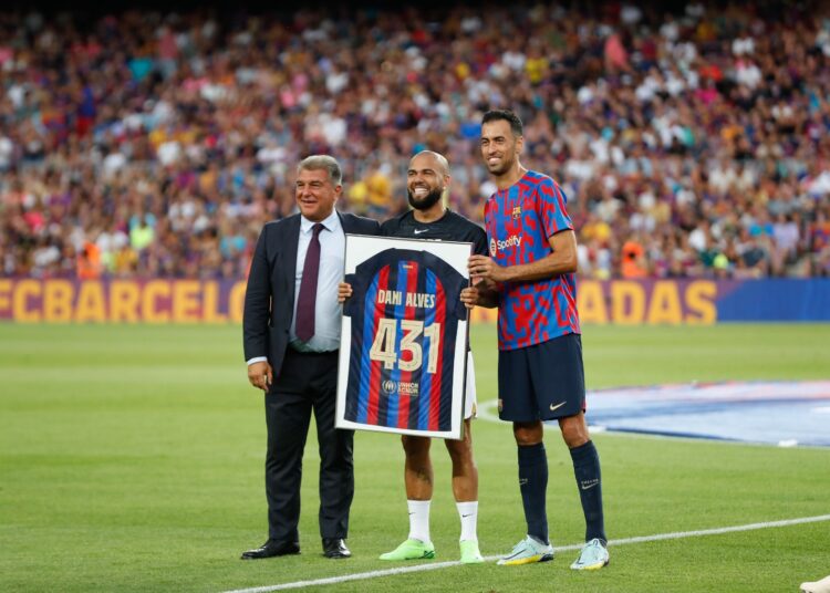 Trofeo Joan Gamper: así fue el emotivo homenaje del Barcelona a Davi Alves