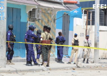 Al menos 14 personas murieron tras un ataque del grupo yihadista Al Shabab en un hotel de la capital de Somalia