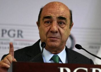 El ex fiscal general de México Jesús Murillo será procesado penalmente por el caso de los 43 estudiantes desaparecidos