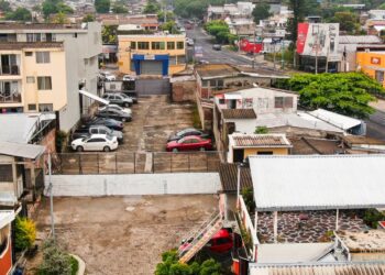 MOP entrega obras de mitigación de riesgos en urbanización Loma Linda, San Salvador