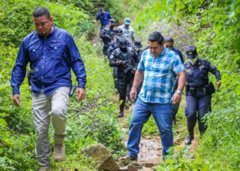 Autoridades intensifican acciones para contrarrestar contrabando de mercadería y ganado en frontera de Chalatenango
