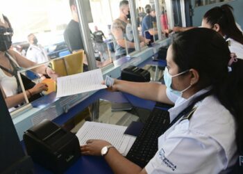 Flujo migratorio terrestre aumentó 195 % a inicios de agosto en El Salvador