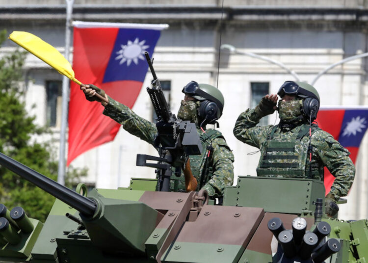 Taiwán invertirá casi 14.000 millones de dólares en el área de defensa en respuesta a las maniobras militares de China