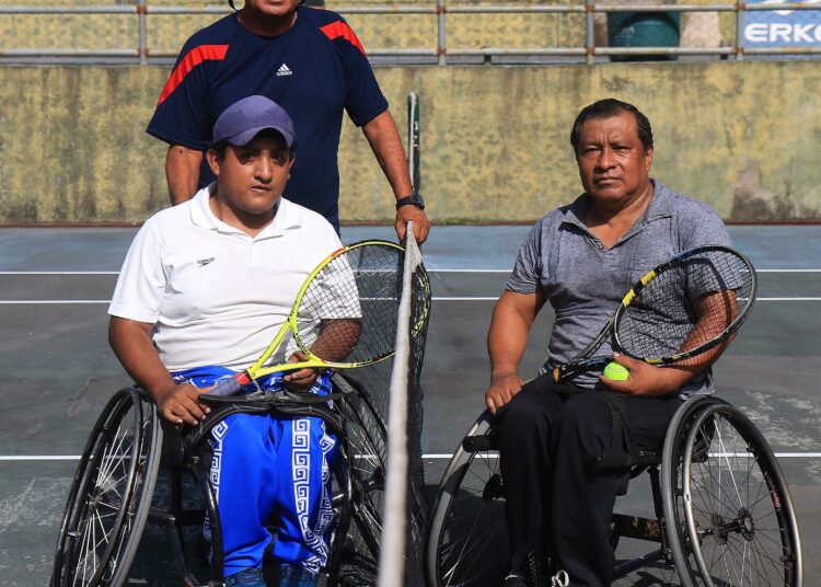 Los paratletas salvadoreños Pedro y Luis Pérez listos para competir en Torneo Centroamericano de Tenis en silla de ruedas