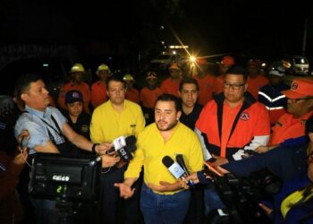 MOP habilita tres carriles en la carretera Los Chorros