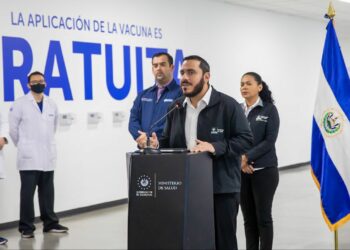 Ministro de Salud confirma disminución de casos por COVID-19