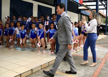 Visita histórica y memorable para la gimnasia salvadoreña