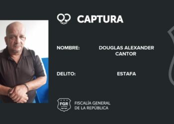 Capturan a estafador que vendía paneles solares defectuosos en La Libertad