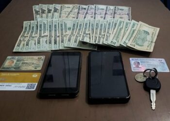 Pretendían huir luego de extorsionar a sus víctimas cuando fueron capturados por la PNC en Quezaltepeque