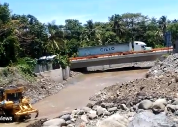 MOP forma bordas en río El Jute, en La Libertad, para evitar inundaciones