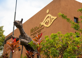 «MUNA de noche» tiene visitas guiadas y música de marimba en el Museo Nacional de Antropología