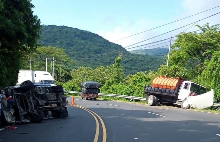 PNC reporta accidente de tránsito en Km. 76 de la Panamericana, en San Vicente