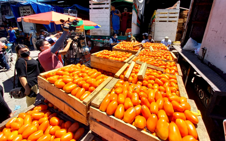 La Defensoría del Consumidor anuncia disminución y estabilización de precios en frutas y verduras
