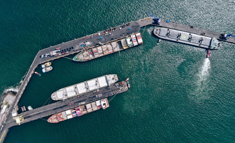 Presidente de CEPA anuncia proyectos para mejorar el puerto de Acajutla y activar Cutuco