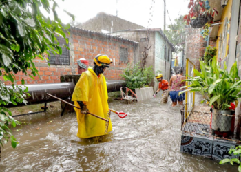 Protección Civil atiende inundaciones y otras emergencias provocadas por aguaceros