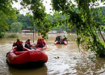 EEUU: muertos por inundaciones en Kentucky llegan a 28, pronostican más lluvia