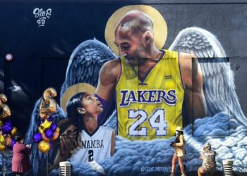 Comenzó el juicio por las fotos tomadas al cadáver de Kobe Bryant