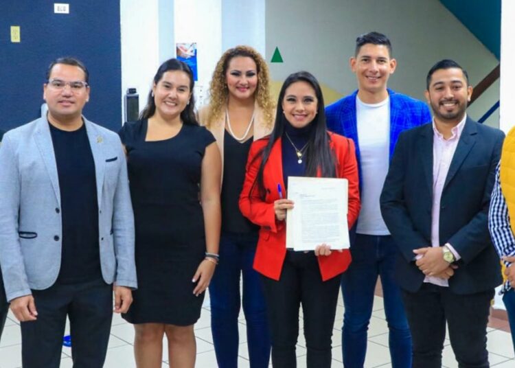 Diputados proponen ampliar rango de edad de jóvenes a 35 años