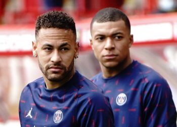 La trama secreta del cortocircuito entre Neymar y Mbappé que explotó con el “Penaltygate” en pleno partido del PSG