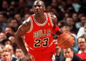 Subastarán una icónica camiseta de Michael Jordan que podría romper el récord de la de Maradona