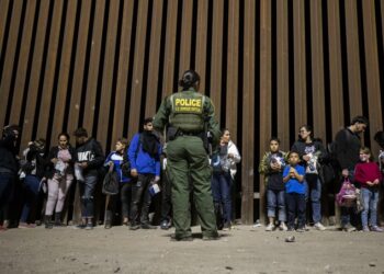 Disminuyen en julio los cruces ilegales en frontera sur de Estados Unidos