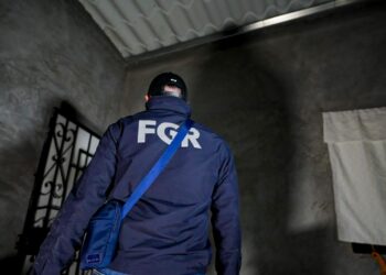 Giran orden de captura contra 15 exempleados de Casa Presidencial y del Estado Mayor por presunto lavado de dinero, en el periodo Sánchez Cerén