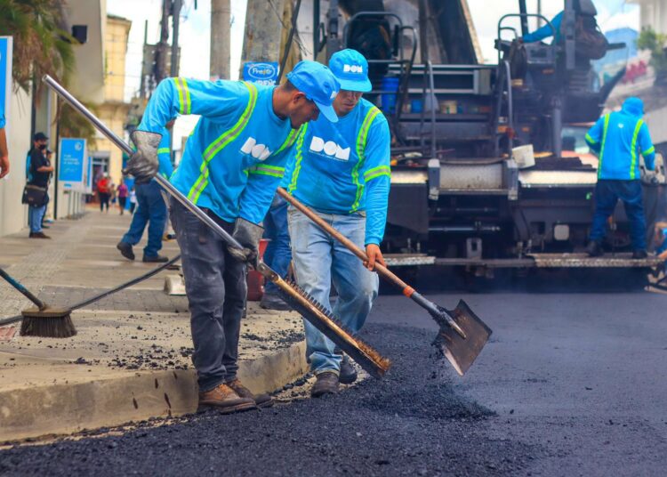 DOM inicia trabajos de recarpeteo en Centro Histórico de San Salvador