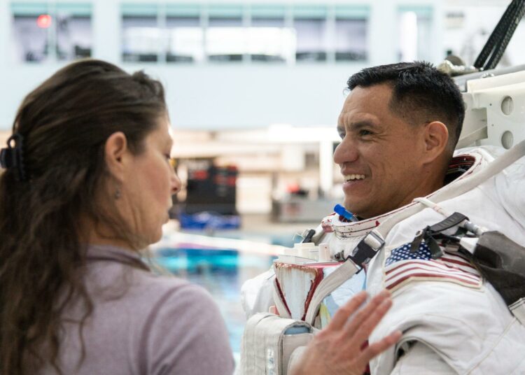 Frank Rubio, el astronauta de origen salvadoreño pasará meses en el espacio