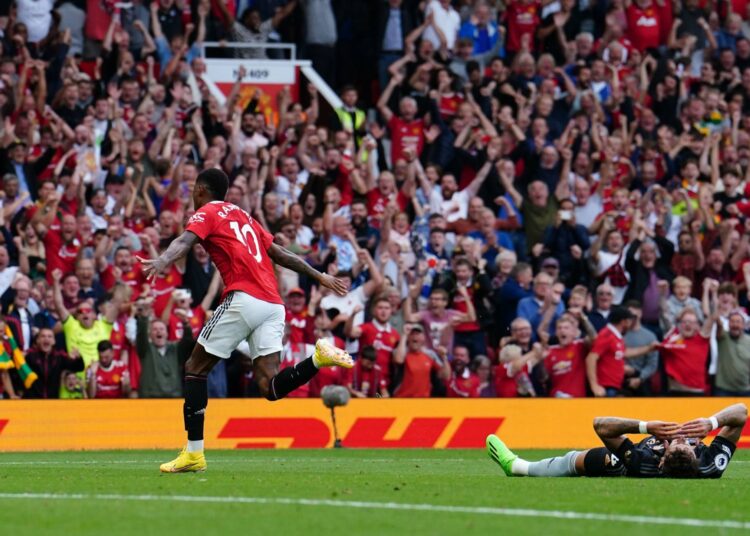 Con CR7 y doblete de Rashford, Manchester United venció 3-1 al Arsenal por la Premier League