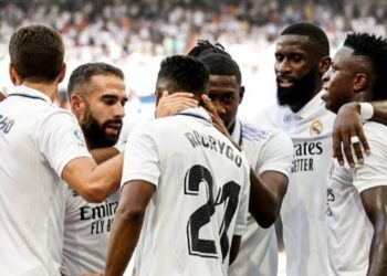 El Real Madrid remonta, gana 4-1 al Mallorca y sigue líder