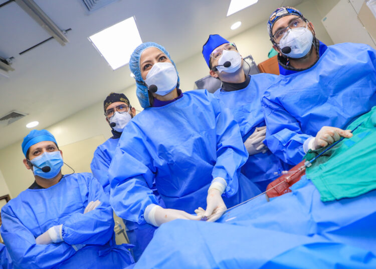 ISSS innova con intervención cardíaca de mínima invasión